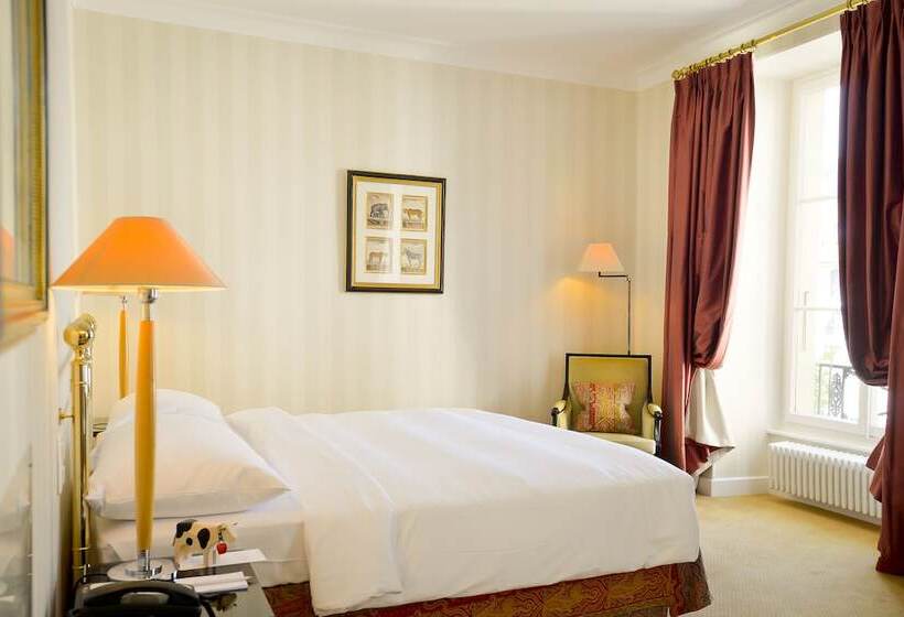 수피리어 룸 도시 전망, Hôtel Des Trois Couronnes & Spa   The Leading Hotels Of The World