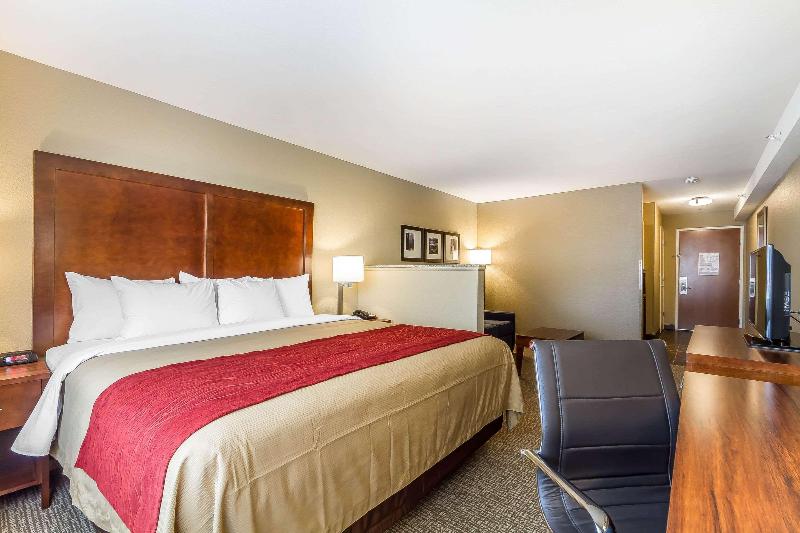 اتاق اجرایی با تخت بزرگ, Golden Tulip Shanghai Hongqiao   A Louvre