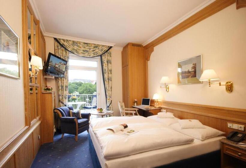 Comfort room with lake view, Ringhotel Seehof