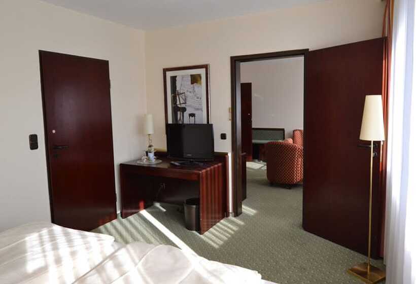 Suite Junior, Amedia Siegen, Trademark Collection By Wyndham