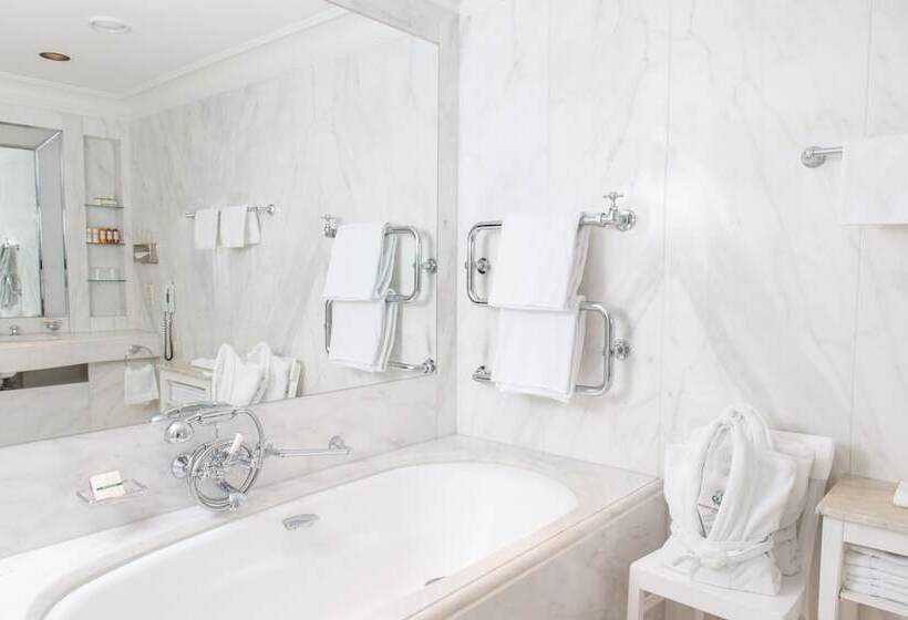 Номер Superior, Brenners Park Hotel & Spa   An Oetker Collection