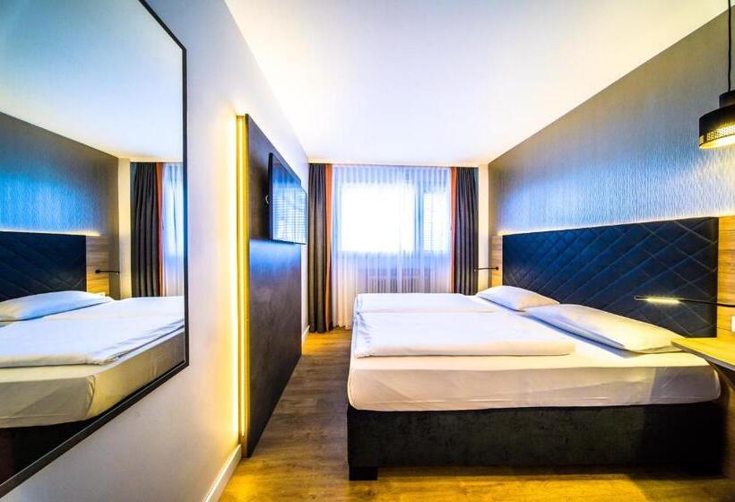 Номер Стандарт, Plaza Inn Rieker Stuttgart Hauptbahnhof
