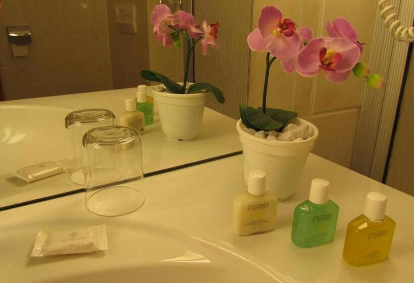 Номер Комфорт, Parkhotel Bad Homburg