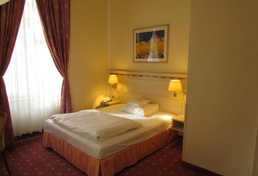 Номер Стандарт, Parkhotel Bad Homburg
