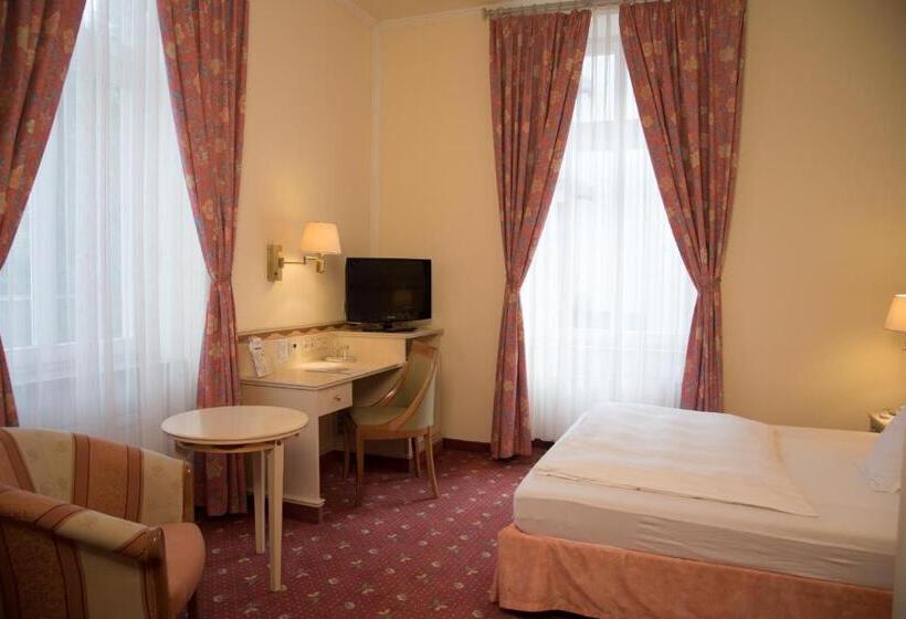 Номер Стандарт, Parkhotel Bad Homburg