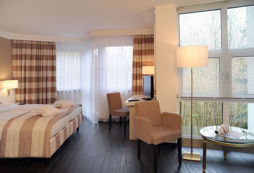 Номер Deluxe Одноместный, Relexa Waldhotel Schatten Stuttgart