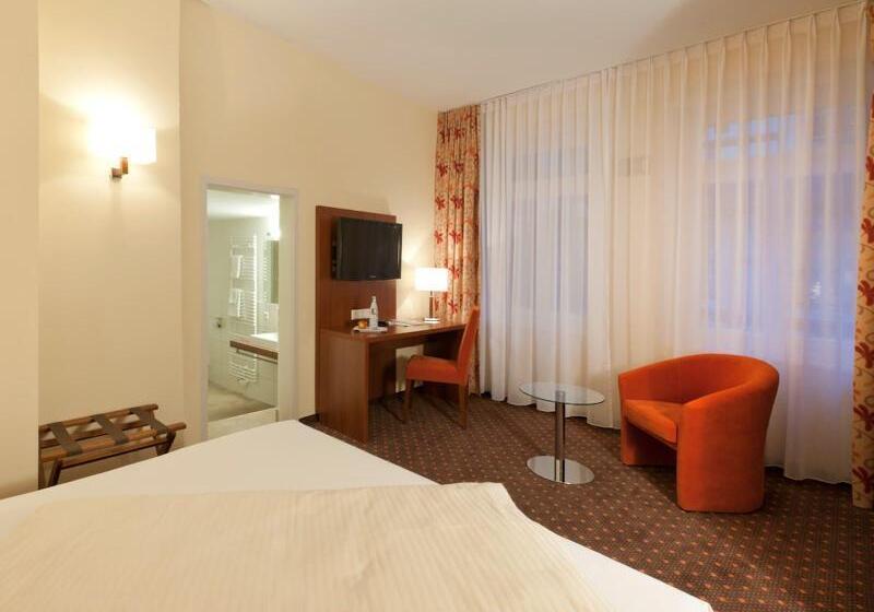 Номер Стандарт, Stadt Gut Hotel Gasthof Goldener Adler