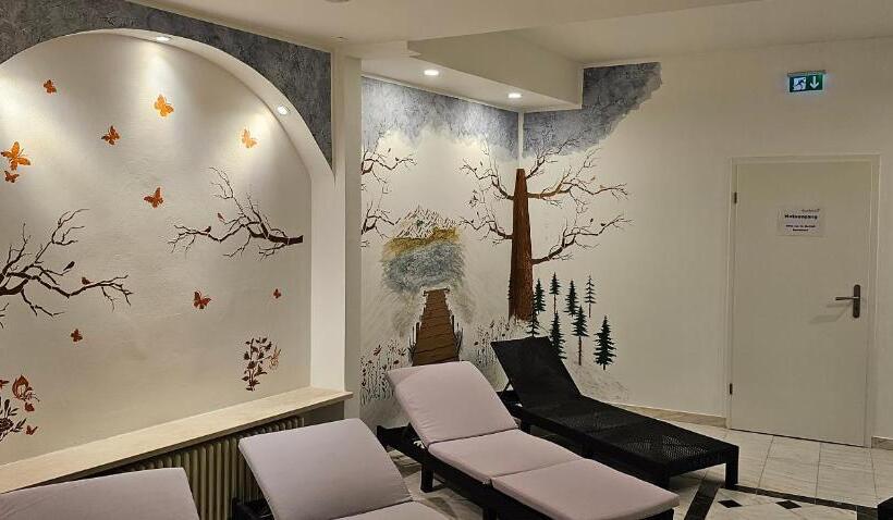 家庭间, Schwaben Hotel Ebnisee