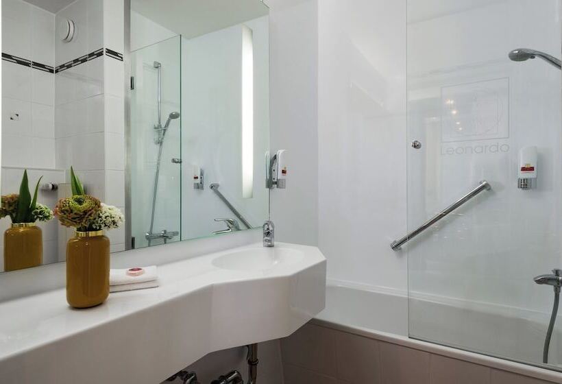 Номер Комфорт, Leonardo Hotel Munich Arabellapark