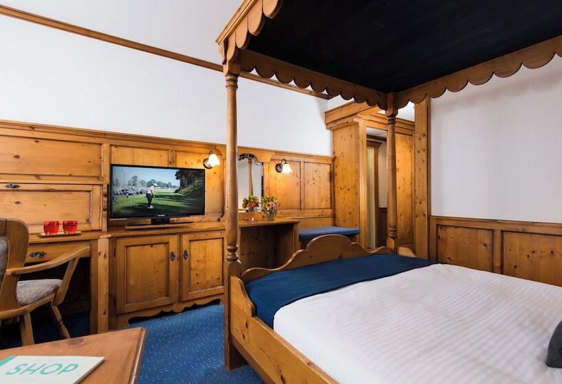 Номер Deluxe, Leonardo Hotel Munich Arabellapark