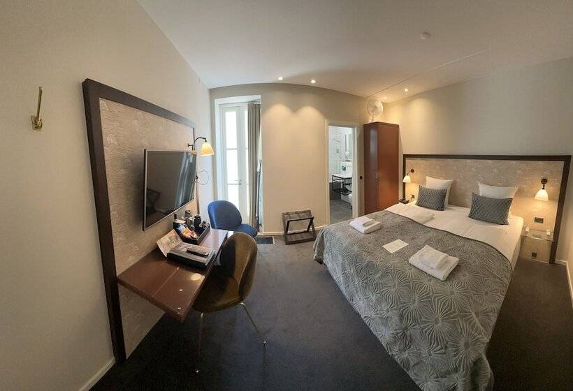 标准间, Ascot