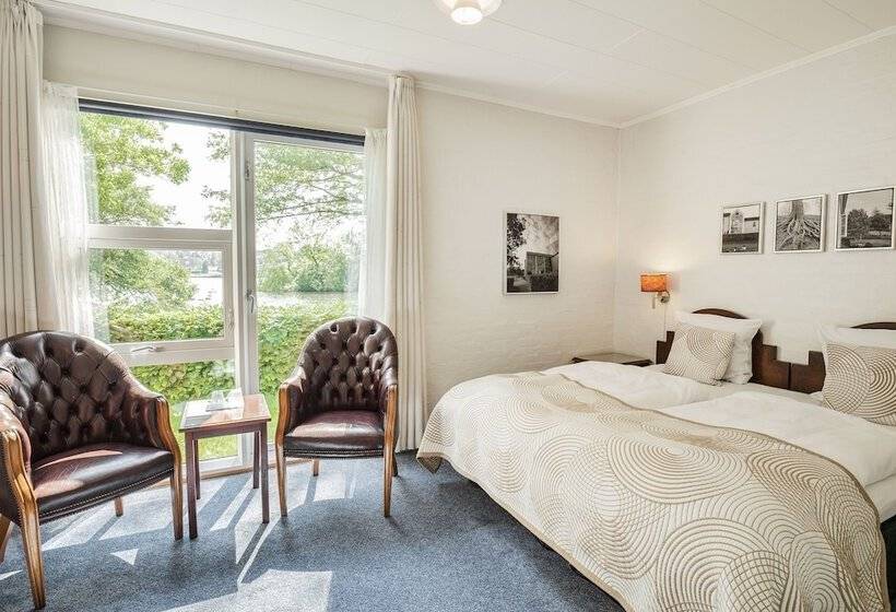 Номер Стандарт Вид на Озеро, Golf Hotel Viborg
