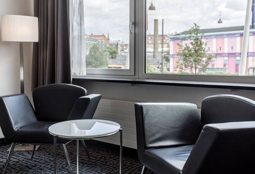 디럭스 룸 킹사이즈 침대, Profilhotels Mercur