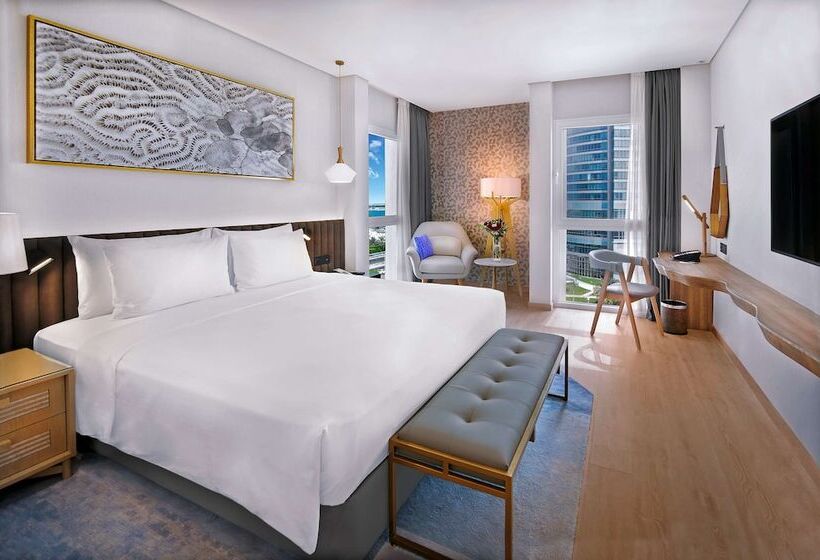 Habitación Premium Vista al Mar., Radisson Blu Hotel & Resort, Abu Dhabi Corniche
