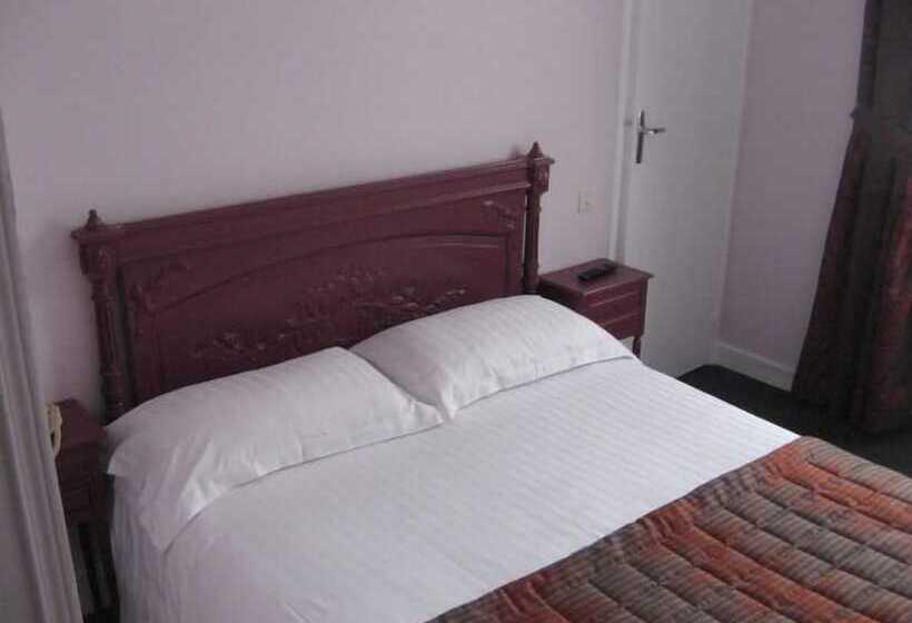 Номер Стандарт Трехместный, Balzac Hôtel