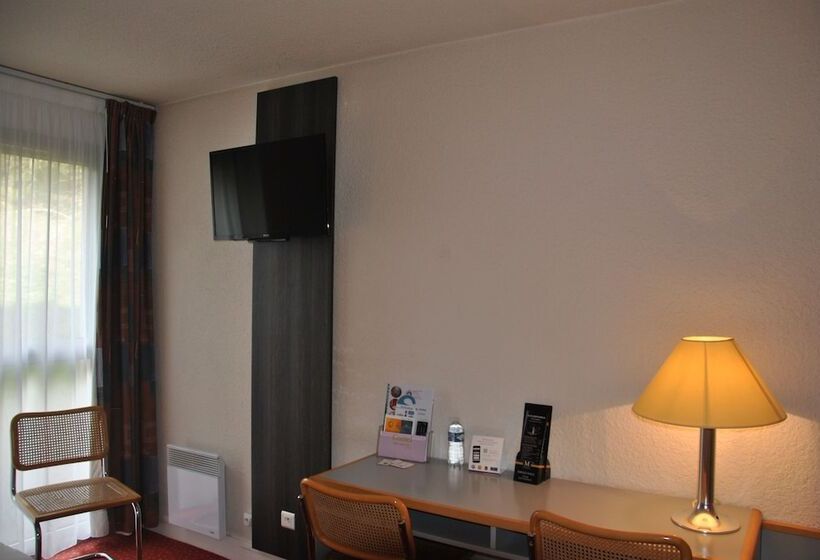 Номер Стандарт Трехместный, Hôtel Cositel, Cit Hotel Coutances