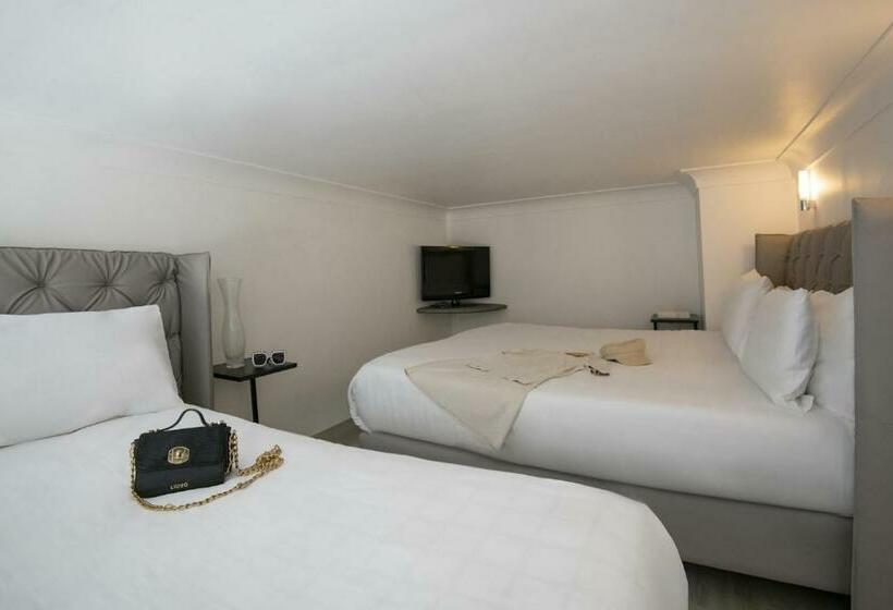 חדר סטנדרט לשלושה, Golden Tulip Cannes Hotel De Paris