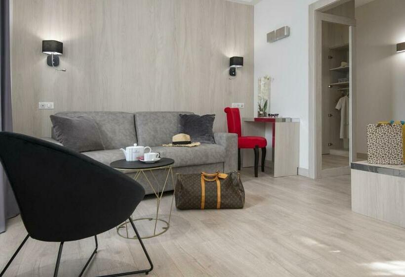 סוויטה, Golden Tulip Cannes Hotel De Paris