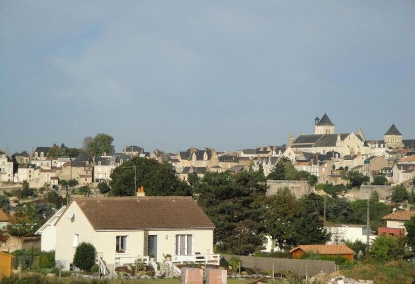 Номер Стандарт, Hôtellerie Saint Jean