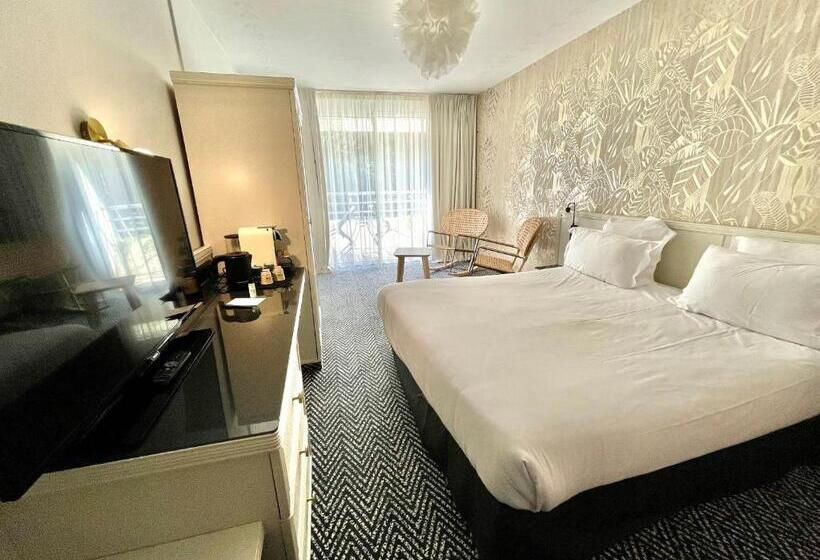 Prestige-huone, Golf