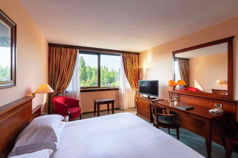Номер Стандарт, Hilton Strasbourg