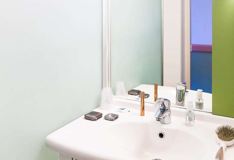 Номер Стандарт Трехместный, Ibis Budget Toulouse Centre Gare