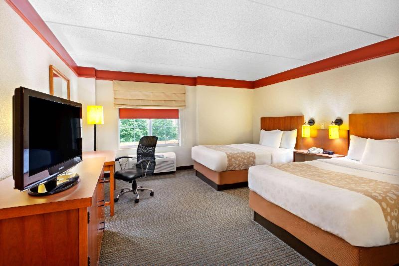 Номер Superior, Hôtel Le Boeuf Couronné Chartres   Logis Hotels