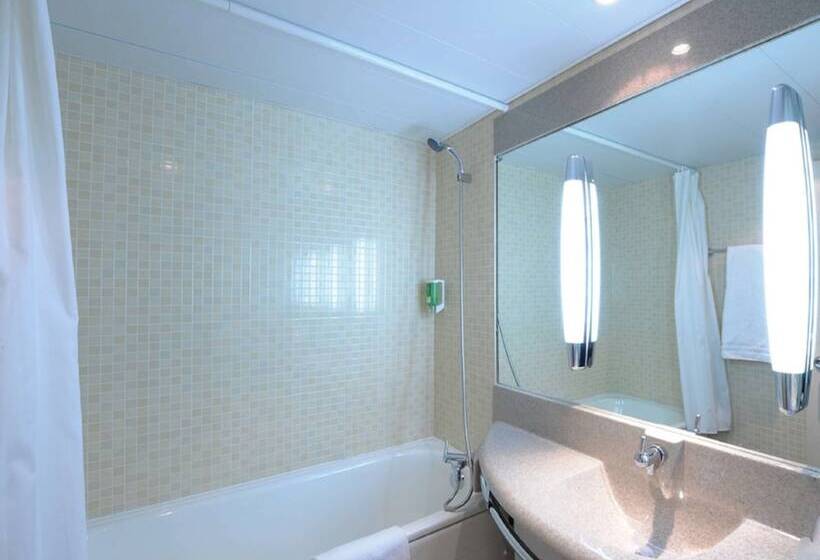 家庭间, Best Western Porte Du Forez