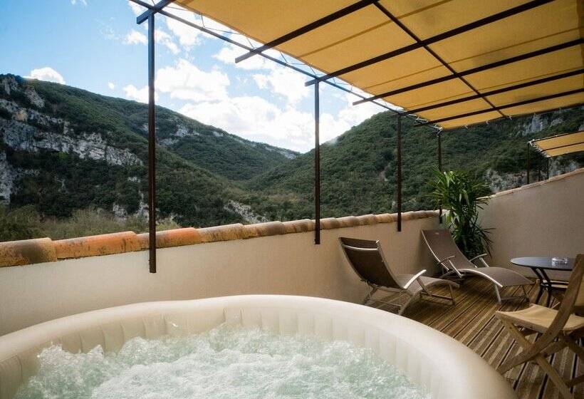 Номер Стандарт, Hôtel Le Belvédère