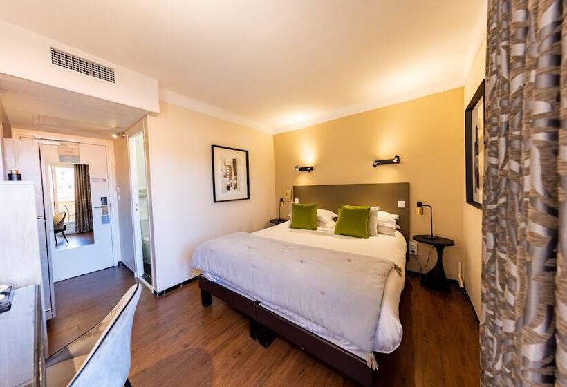 Номер Стандарт с Террасой, Le Madeloc Hôtel & Spa