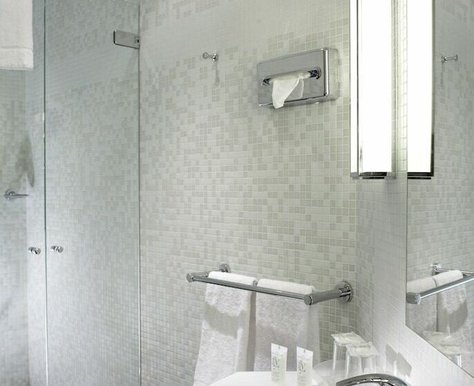 اتاق استاندارد سه نفره, Hôtel Londres Et New York   Teritoria