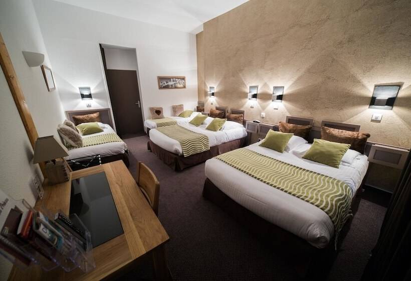 Семейный Номер, Des Princes, Chambery Centre