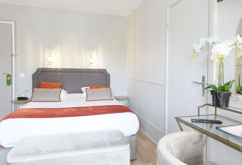 Четырехместный Номер Superior, A L Hôtel Des Roys