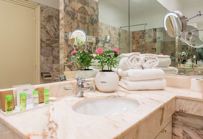 Номер Стандарт, Grand Hôtel Des Templiers