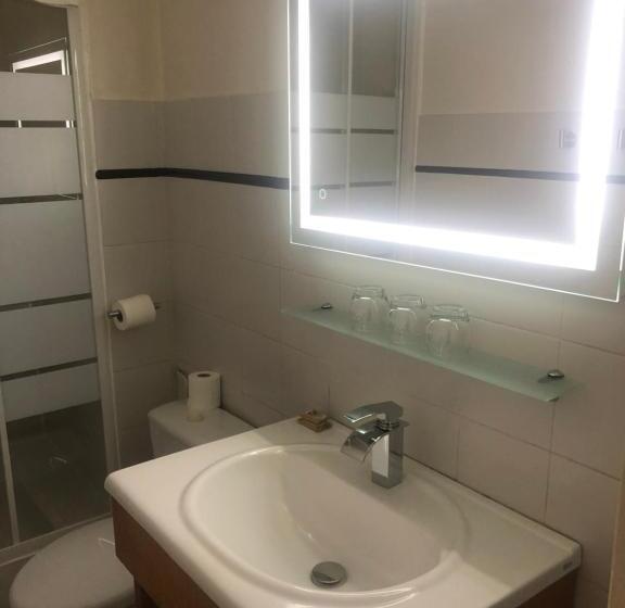 Семейный Номер, Hôtel Saint Albert
