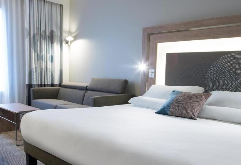 اتاق سوپریور برای معلولان, Novotel Chateau De Versailles
