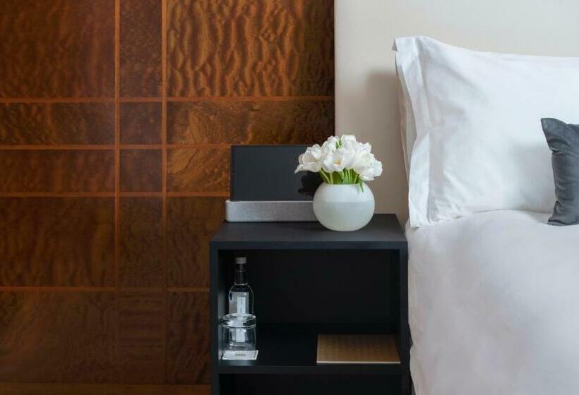 标准间, Como The Halkin
