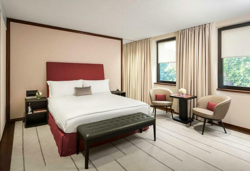 标准间, Como The Halkin