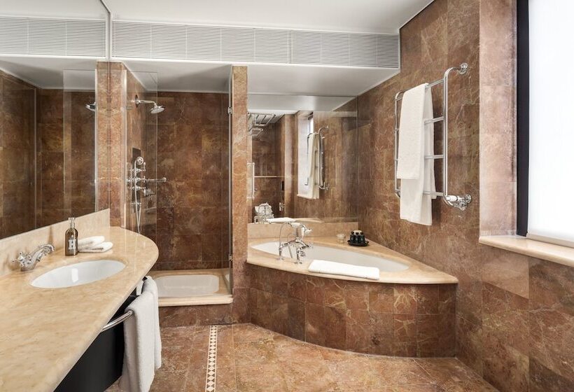 标准间, Como The Halkin