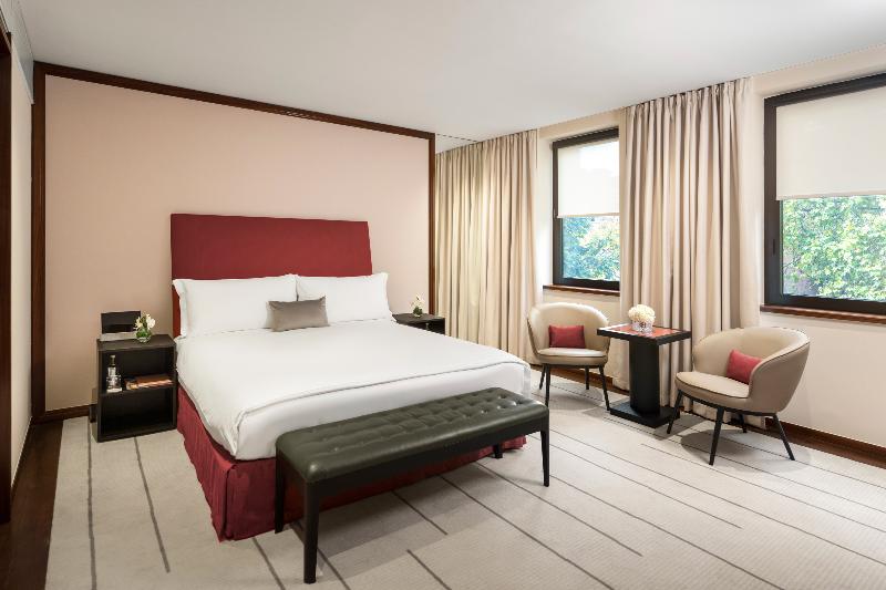 标准间, Como The Halkin