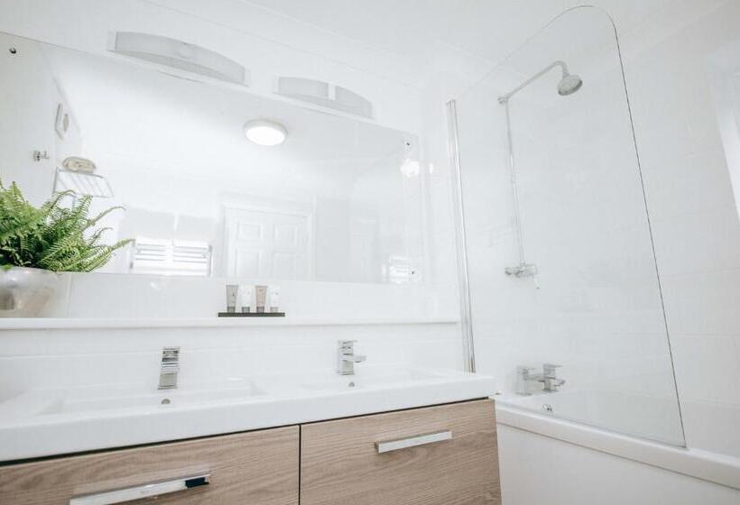 Люкс, Flackley Ash Country House