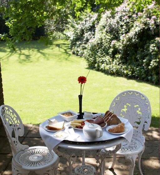 スイート, Flackley Ash Country House