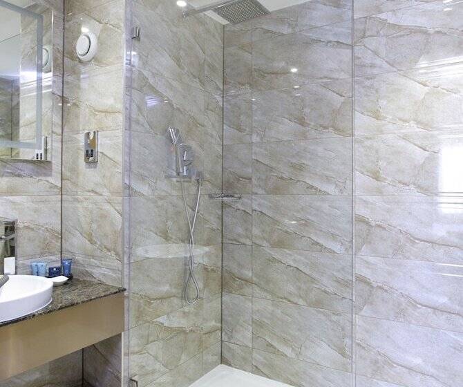 Номер Executive, Ramada By Wyndham Birmingham Solihull