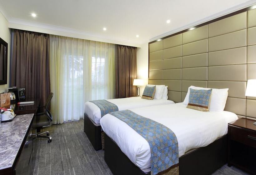 Номер Executive, Ramada By Wyndham Birmingham Solihull