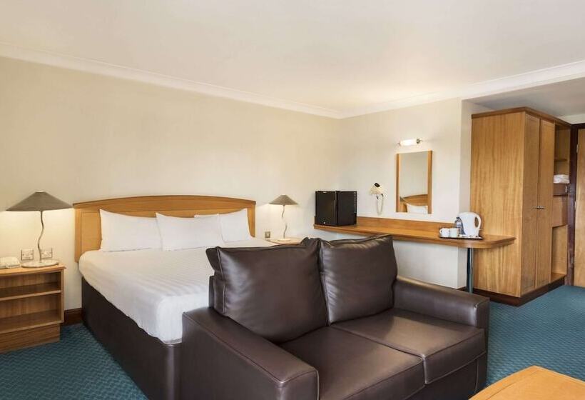 Семейный Номер, Ramada By Wyndham Birmingham Solihull