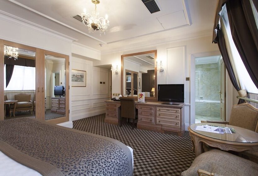 Номер Deluxe, Thistle London Hyde Park Lancaster Gate
