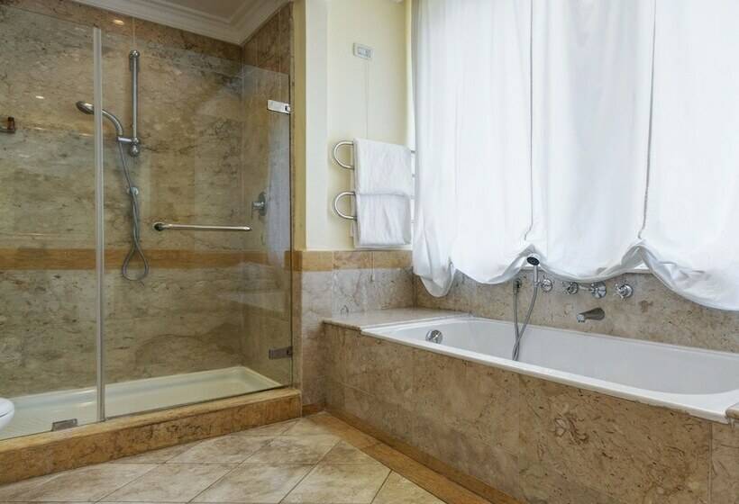Номер Deluxe с Балконом, Mercure Catania Excelsior