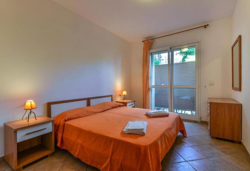Апартаменты 2 Спальни, Residence Le Acacie