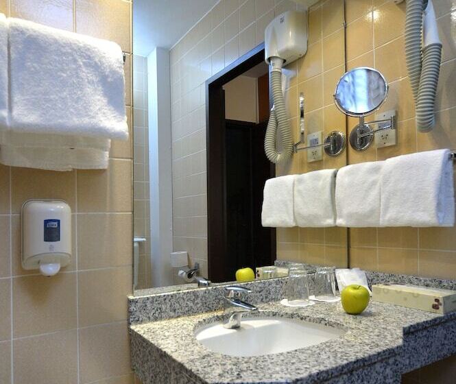 اتاق استاندارد, Sopron