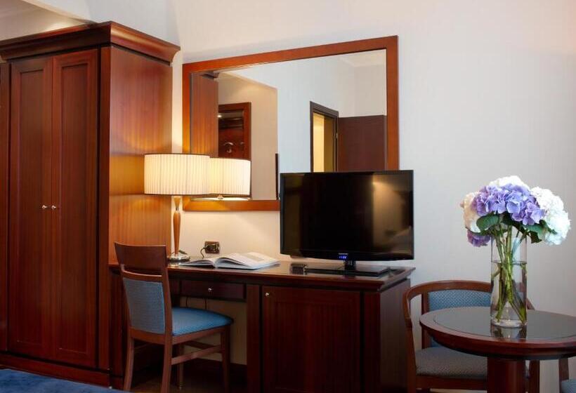 Quarto superior, Starhotels Excelsior